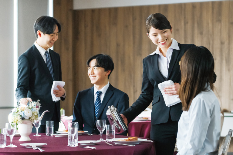 レストラン・カフェバーコース
